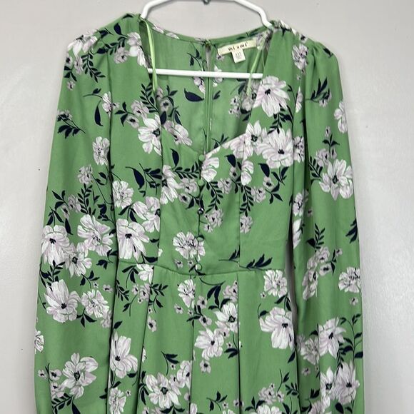 Miami Green Floral Romper - Picture 2 of 9